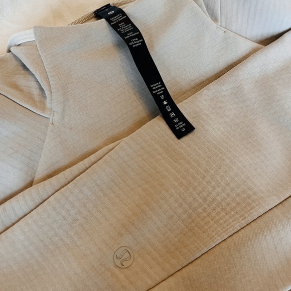 Lululemon Half Zip Running Jacket - Picture 4 of 4